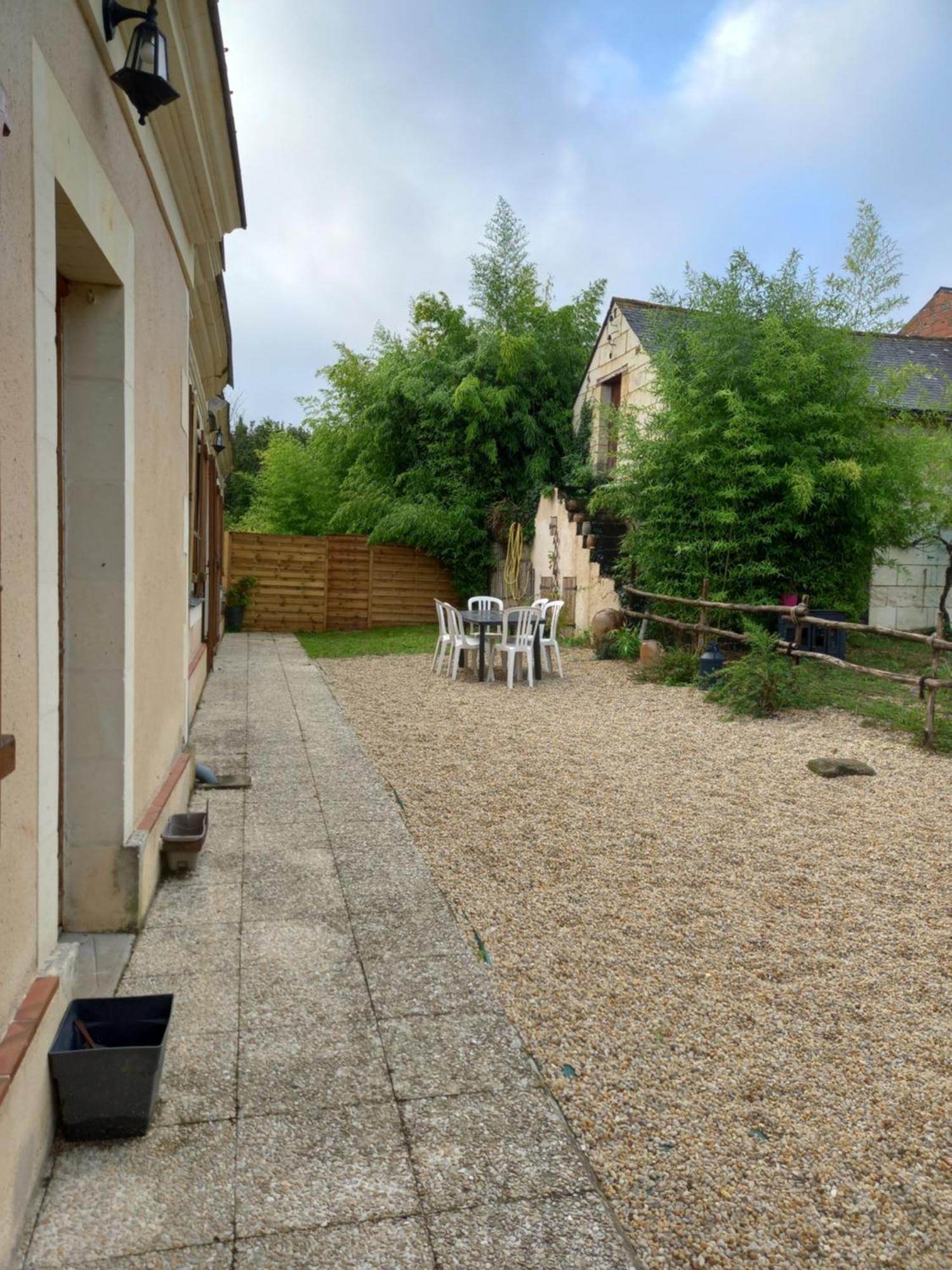 Vila L'Ecole Buissonniere Noyant-la-Plaine Exteriér fotografie